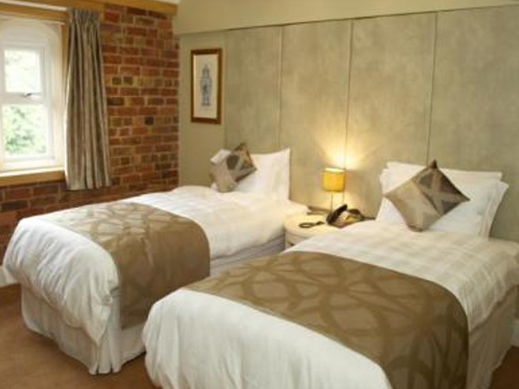 Carriages Telford Hotel Habitación foto